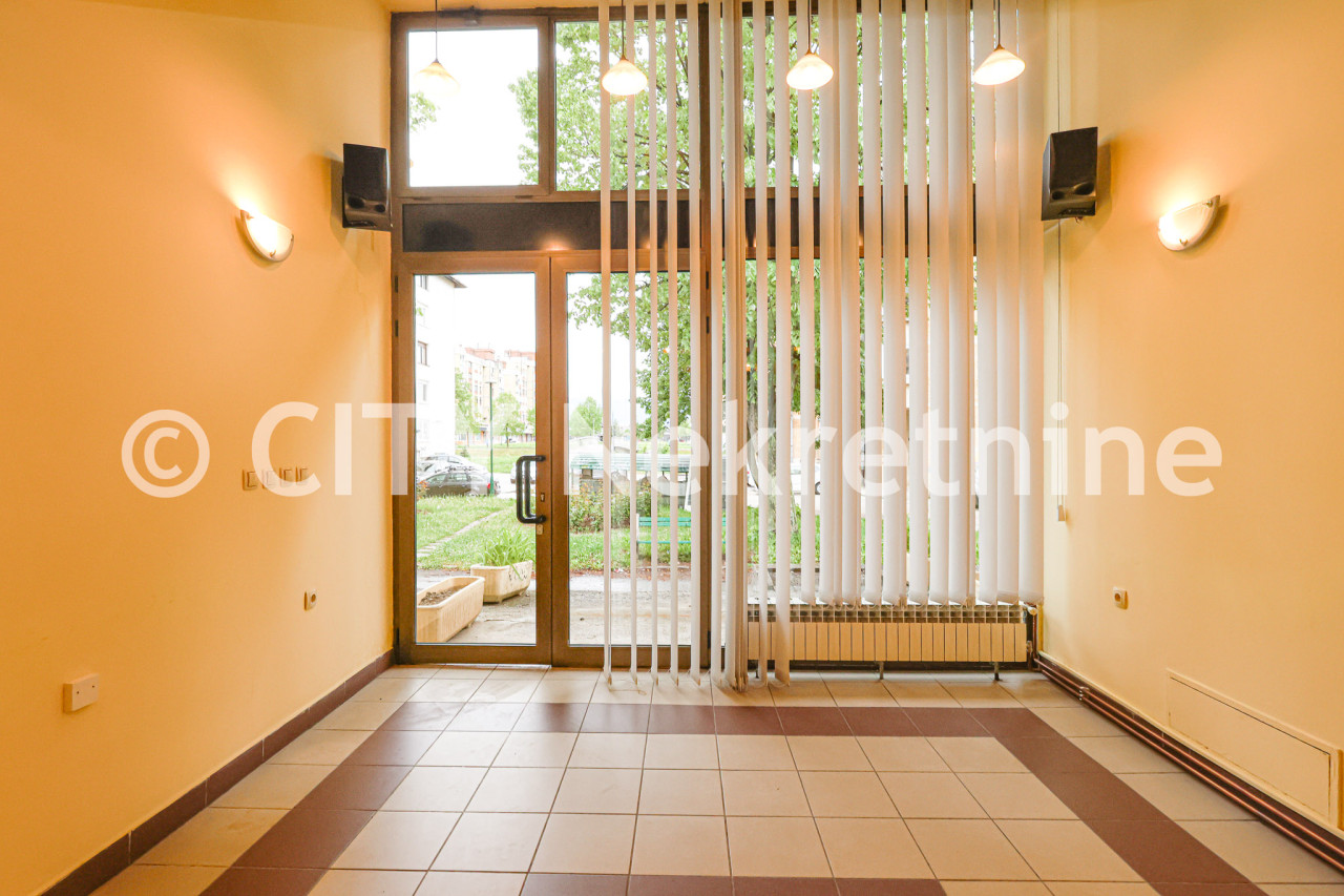 Poslovni prostor - Novi Grad - Dobrinja 3 - 27 m2 2