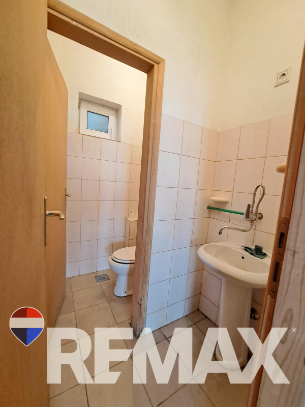 POSLOVNI PROSTOR / Tunjice, magistralni put BL Prijedor 9