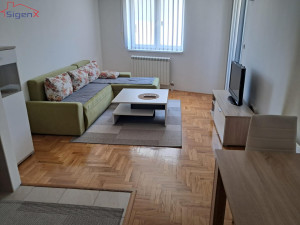 Sigenx izdaje stan/45m2/ Istočna Ilidža/Trg  Kralja Aleksandra
