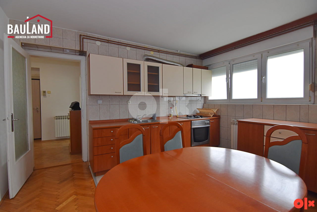 Trosoban stan, 77m2, visoko prizemlje / Mejtaš, Centar 6