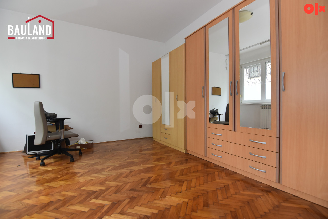 Trosoban stan, 77m2, visoko prizemlje / Mejtaš, Centar 8