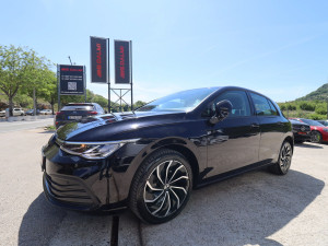 VW Golf VIII 2.0 TDI DSG7 FULL-LED VIRTUAL Navi Kamera ParkAssist