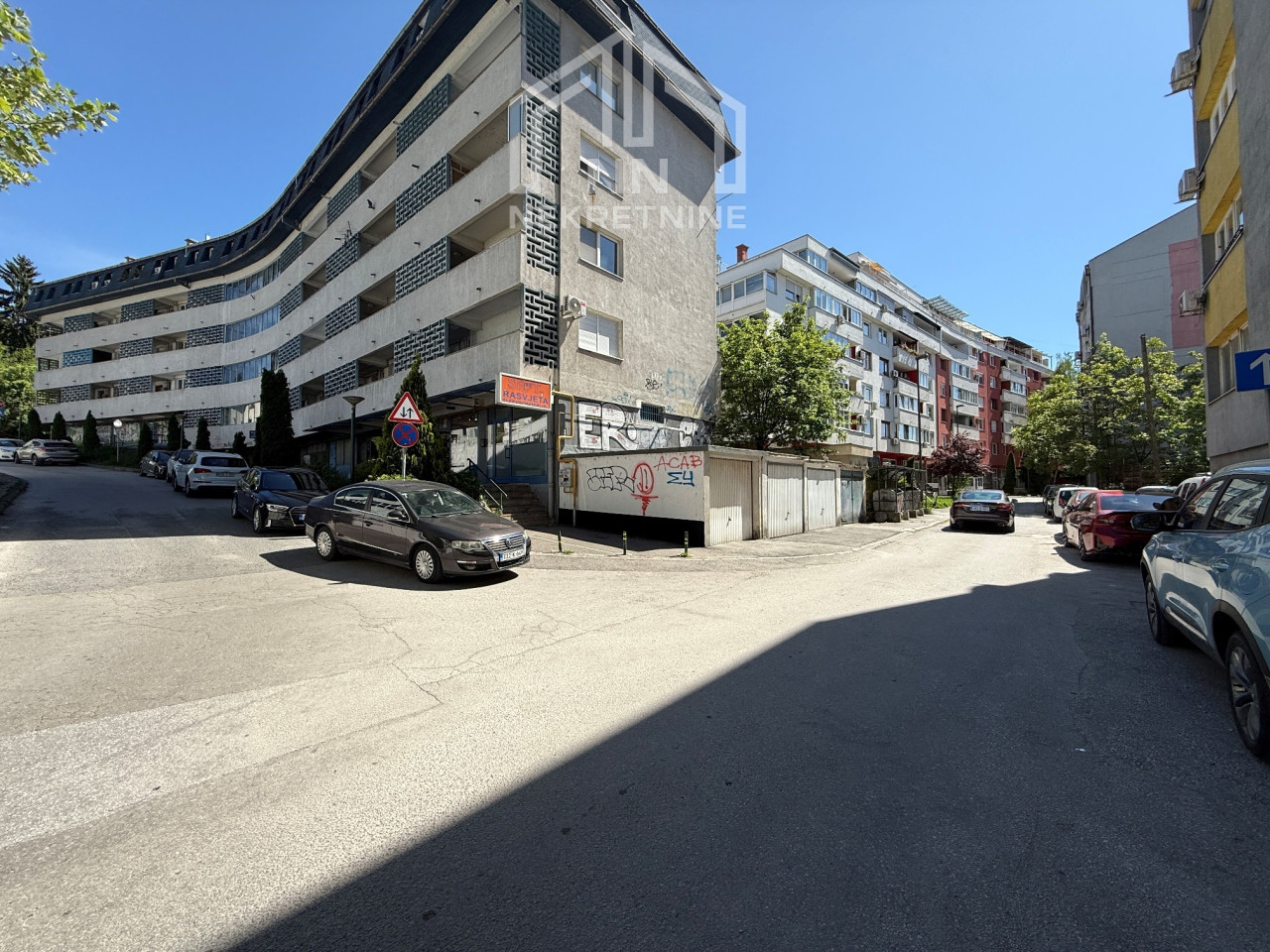 NN Nekretnine : Renoviran trosoban stan 81m2 - Kovačići 19