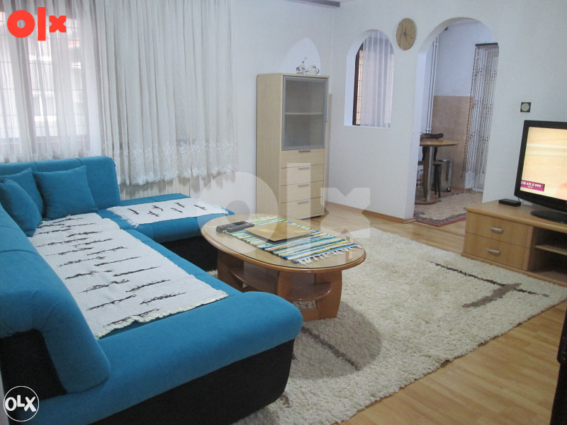 TROSOBAN STAN IZDAVANJE ZASEBAN SPRAT KUCE SA GARAZOM .061 300222