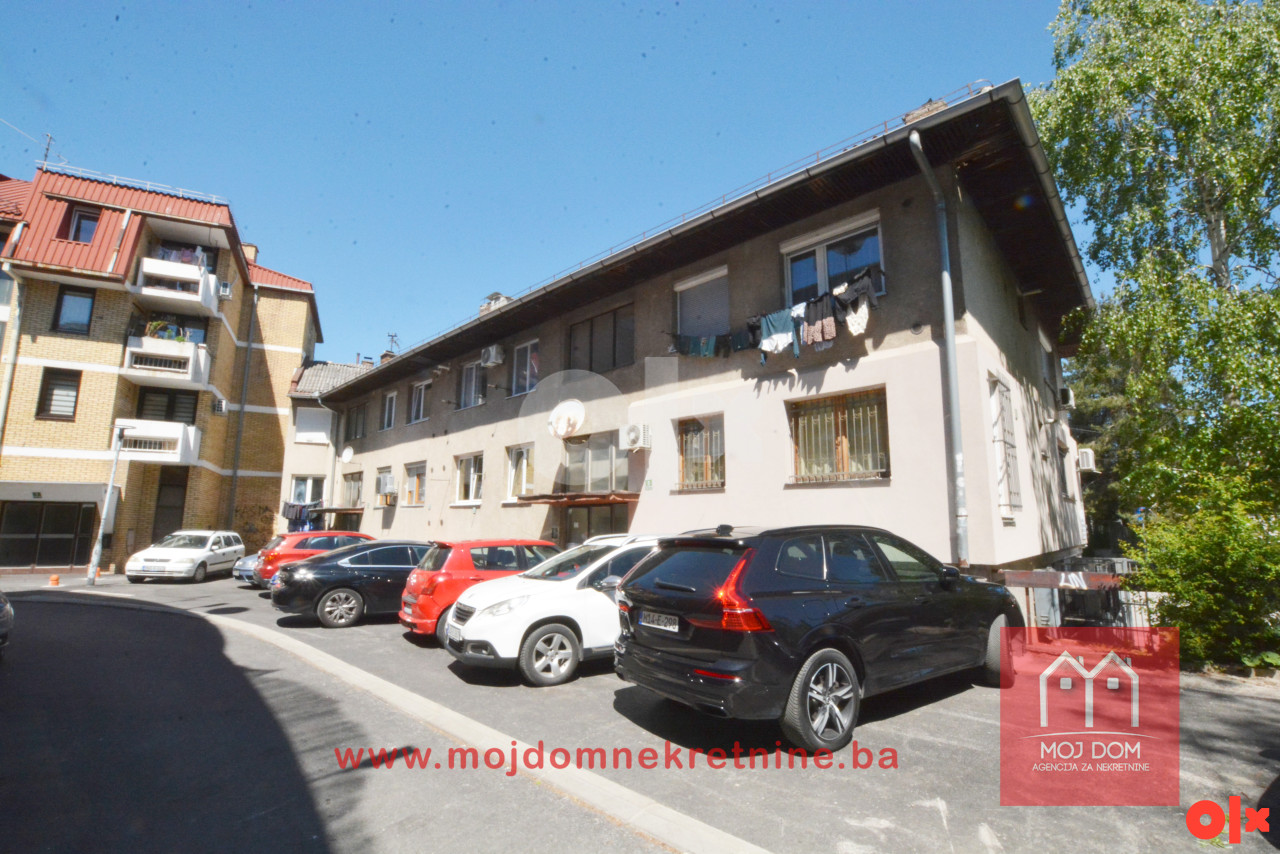 Renoviran trosoban stan 47m2 Koševsko brdo Centar 13