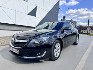 Opel Insignia 2.0Cdti 88kw*Led*SportTour*Fabricko Stanje