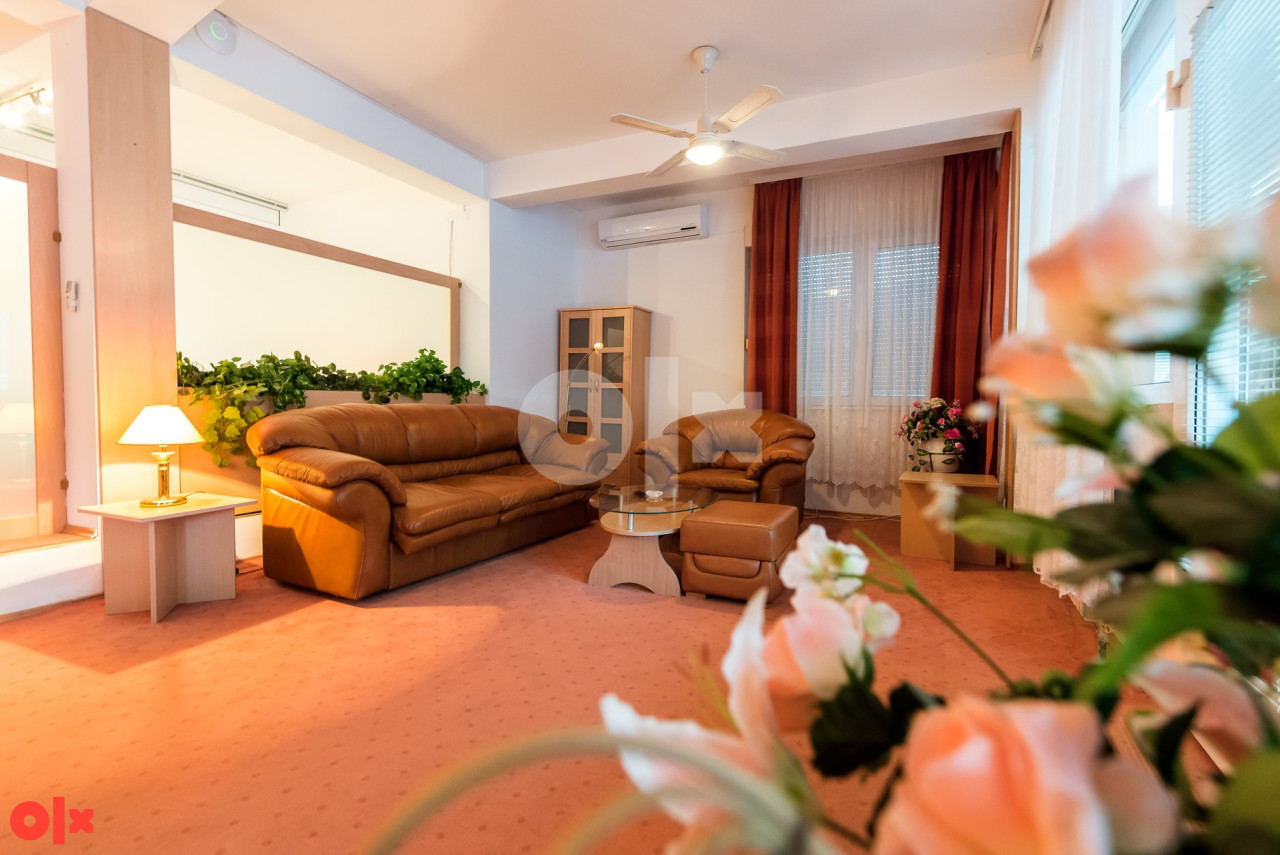 Vila Jablaničko jezero  350m2 13
