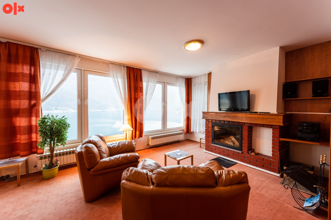 Vila Jablaničko jezero  350m2 18