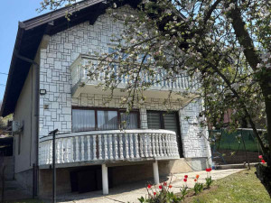 House Banovići