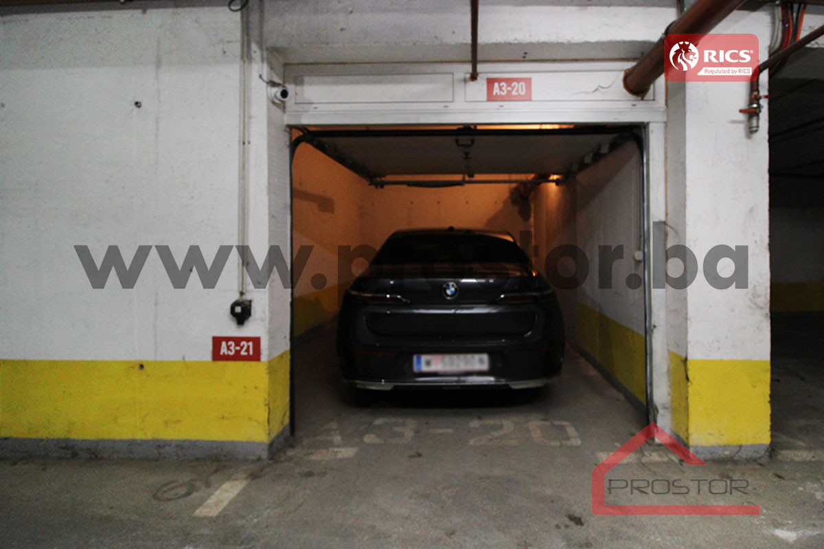 PROSTOR prodaje: Petosoban penthouse sa garažom, Stup 19