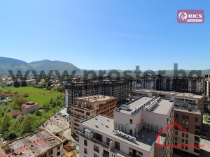 PROSTOR prodaje: Petosoban penthouse sa garažom, Stup
