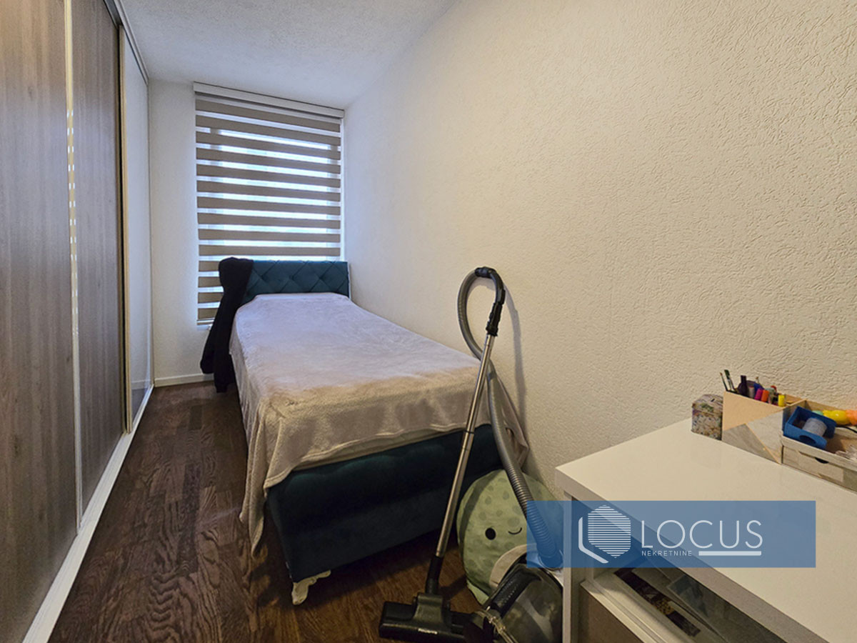 LOCUS: Namješten trosoban stan i garaža, Bulevar 3