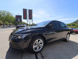 VW Golf VIII 2.0 TDI Business VIRTUAL FULL-LED ACC Navi Kamera