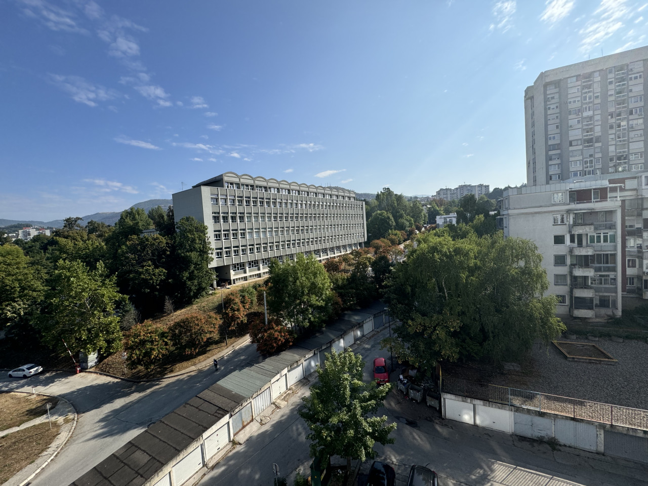 Stan/ Centar/ Trosoban/ Namješten/ 80 m²/ Koševo - Widok 6