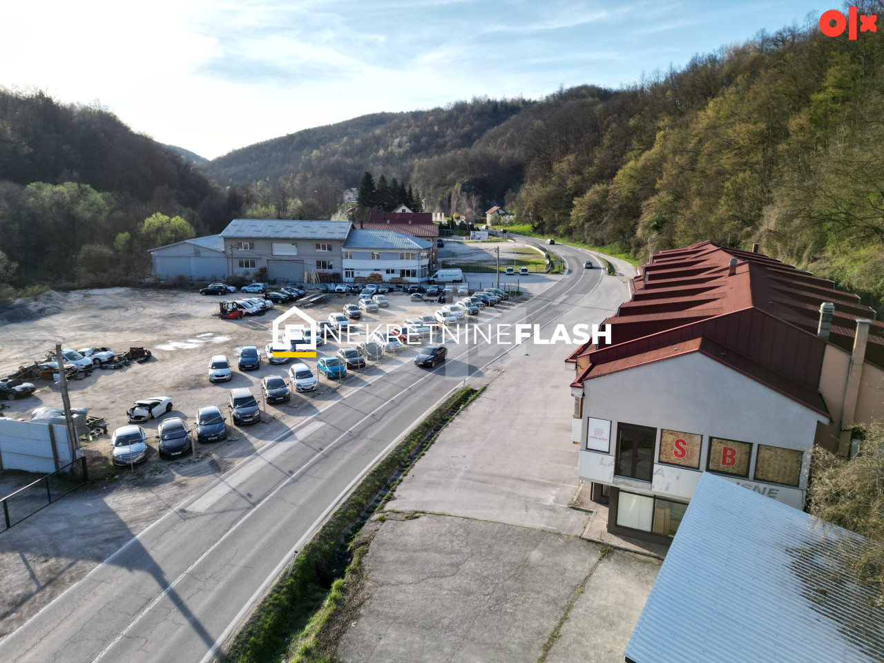 FLASH: Poslovni objekat 796 m2 - BUSOVAČA - Kaonik 6