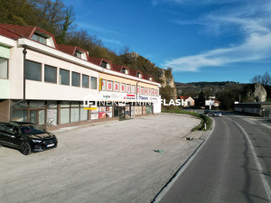 FLASH: Poslovni objekat 796 m2 - BUSOVAČA - Kaonik