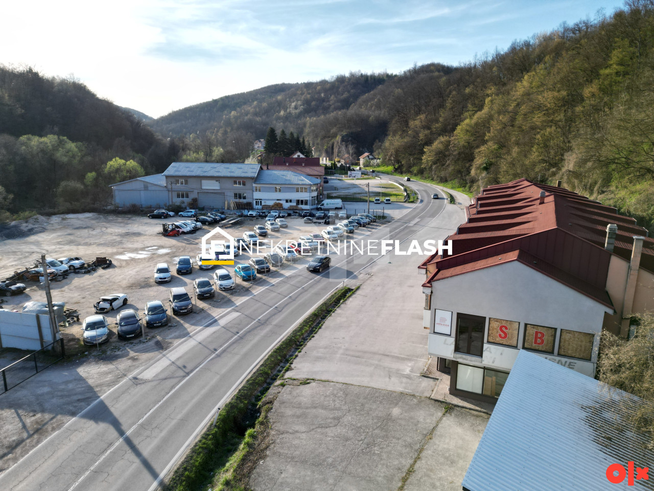 FLASH: Poslovni objekat - BUSOVAČA - Kaonik 6