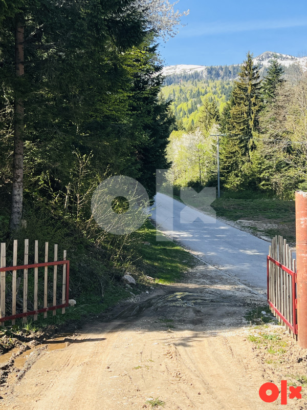 Zemljište Vrhprača, Pale 1015m2 14