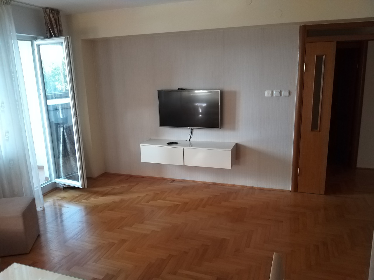 Troiposoban/četverosoban namješten stan - 87 m2 3