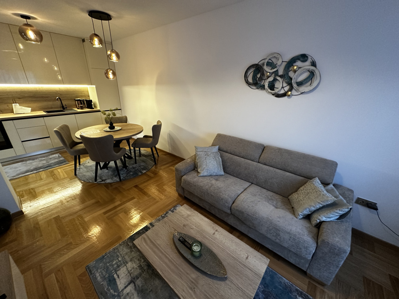 Dvosoban luksuzan stan sa garažom - 40 m2 9