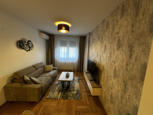 Dvosoban luksuzan stan sa garažom - 40 m2