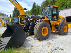 Utovarivač JCB 455 ZX