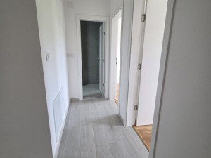Prodaja - četverosoban stan 93m2 - Nova Dobrinja photo 2