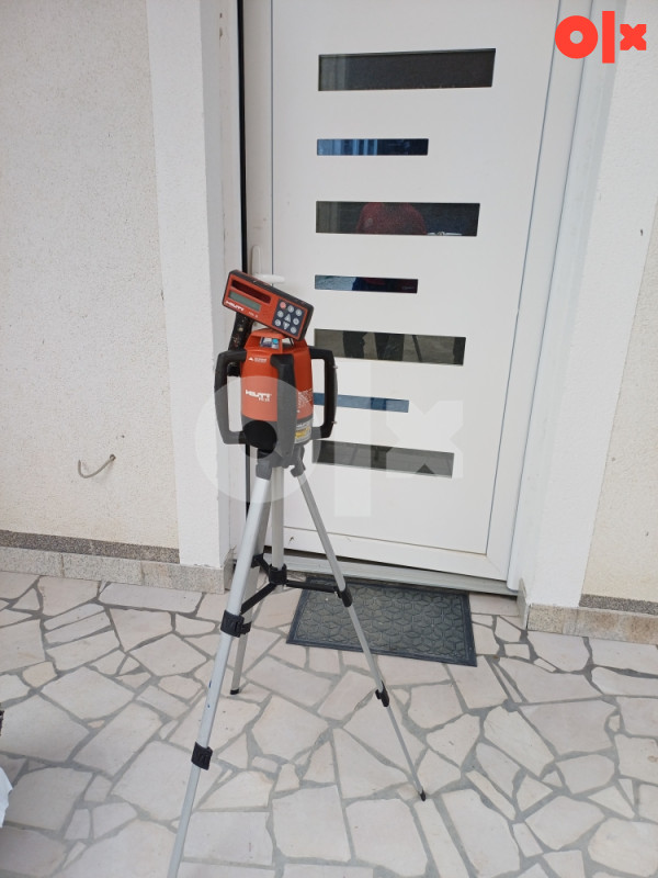 HILTI laser 25 u dobrom stanju 2