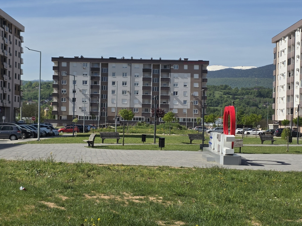 Prodaja trosoban stan 1 sprat Istočno Sarajevo