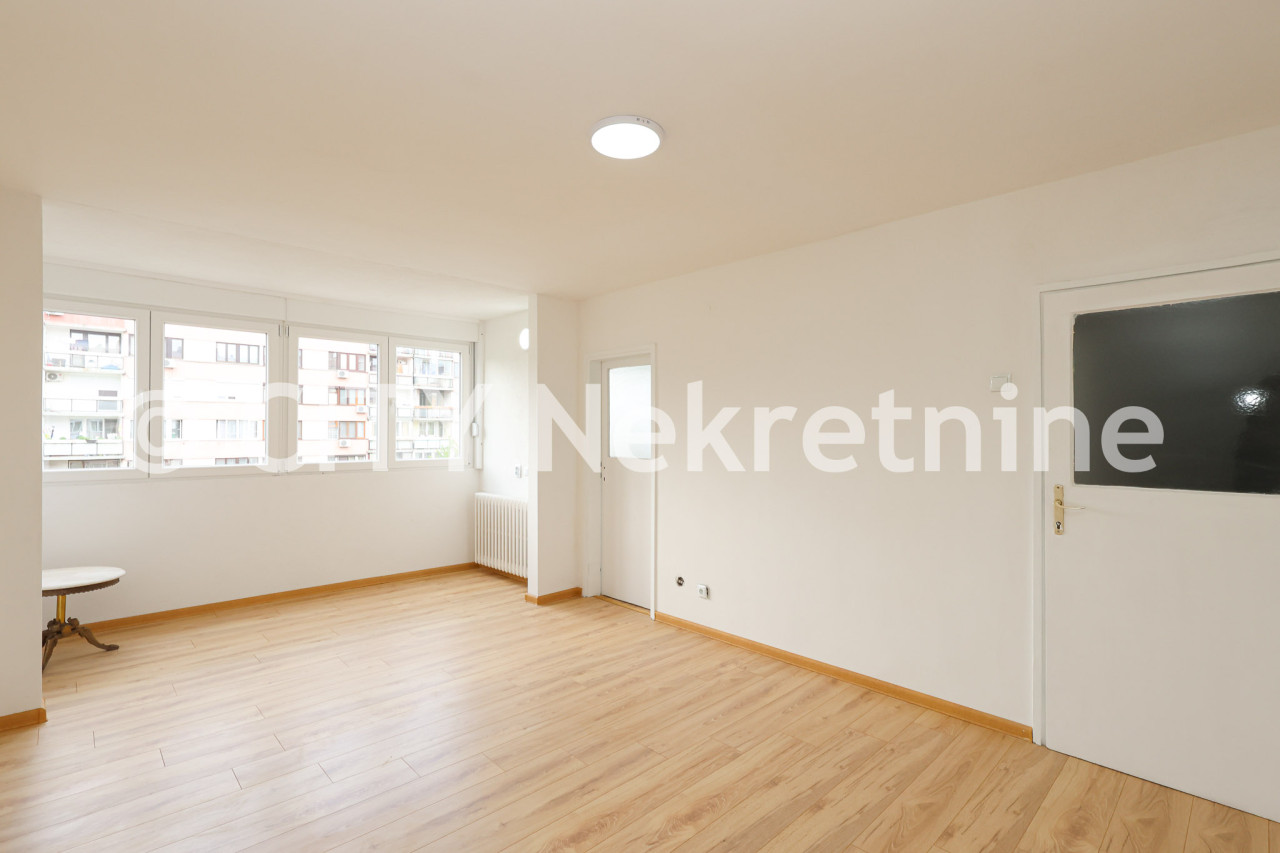 Jednosoban nenamješten stan - Novo Sarajevo - Hrasno - 38 m2 2