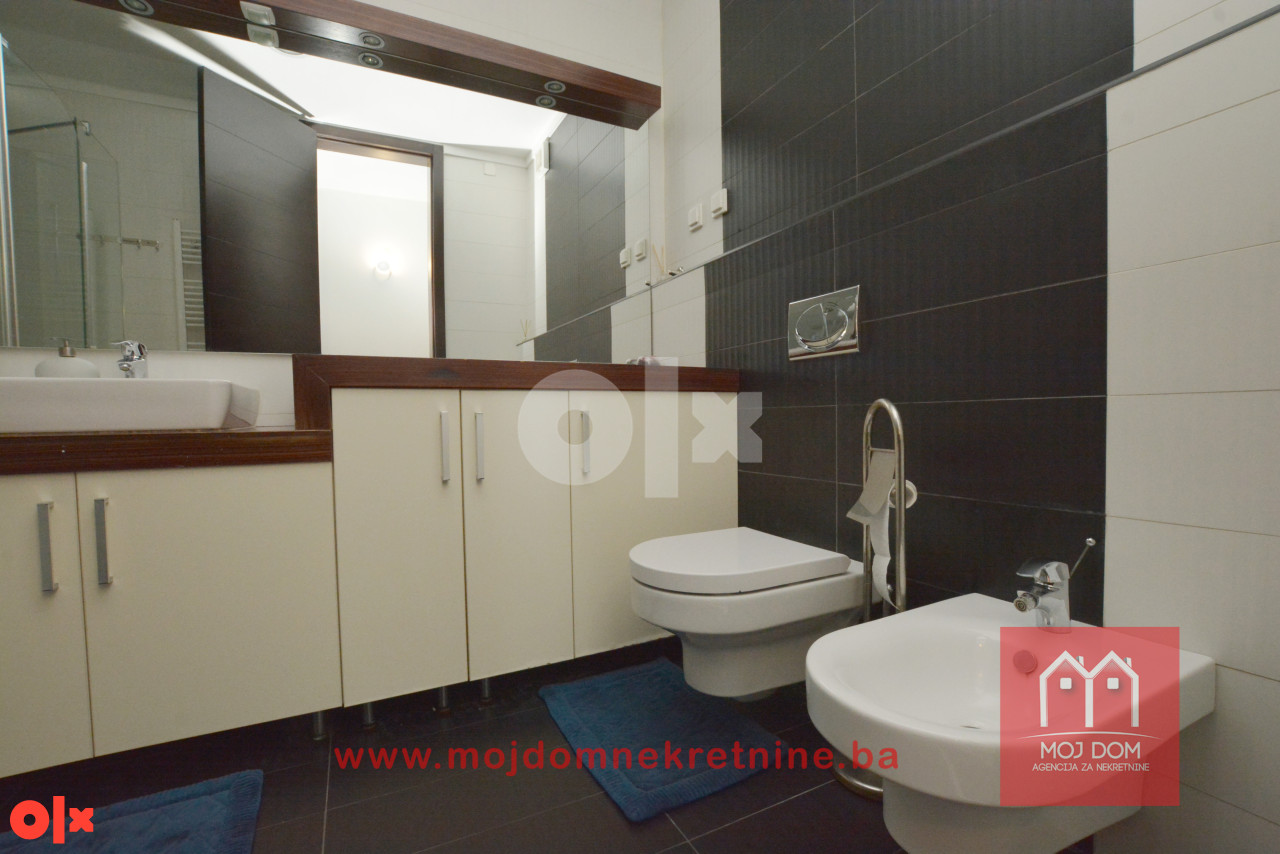 Moderan četverosoban stan 125m2 u Bosmalu 18