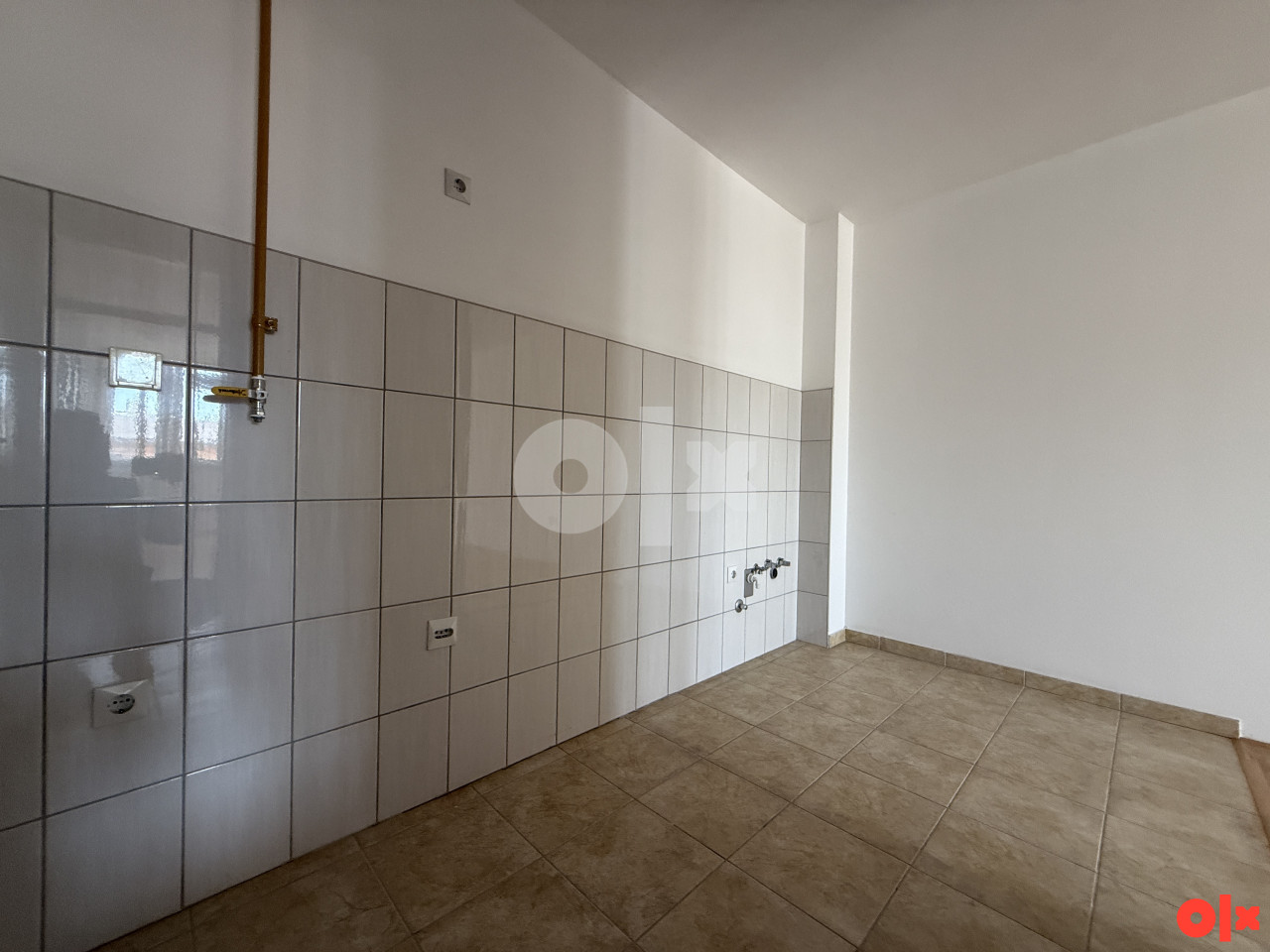 Trosoban stan Istočno Sarajevo 66 m2 Spasodavska ulica 18