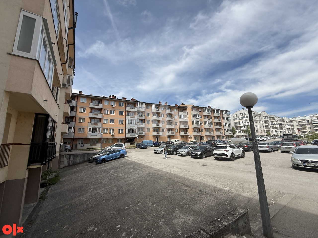 Dvostrano orijentisan trosoban stan Istocno Sarajevo Spasovdanska 7