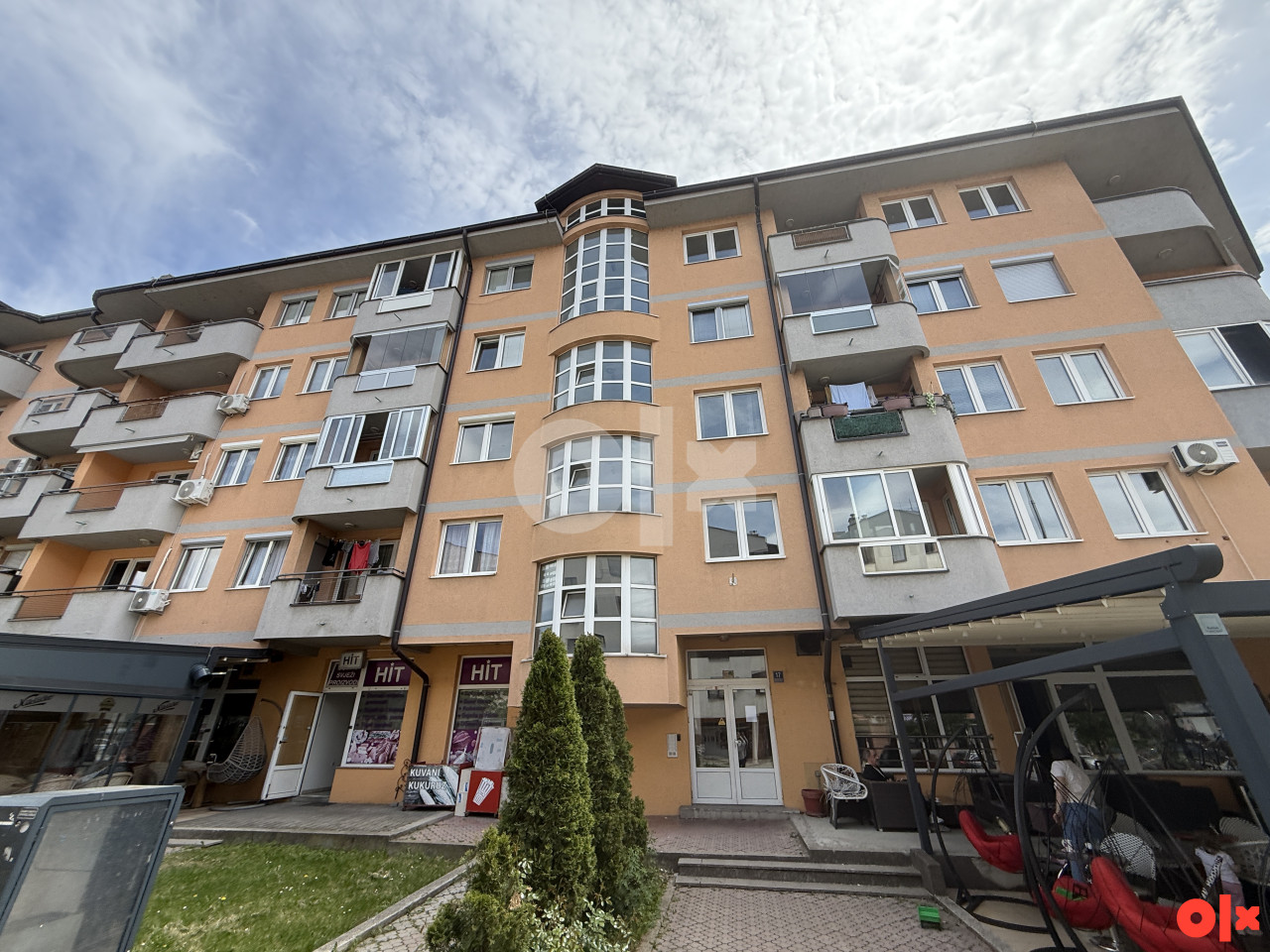 Dvostrano orijentisan trosoban stan Istocno Sarajevo Spasovdanska 2