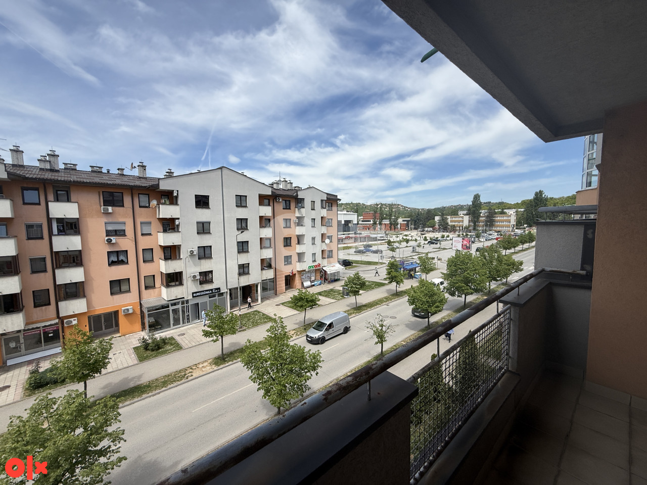 Dvostrano orijentisan trosoban stan Istocno Sarajevo Spasovdanska 22