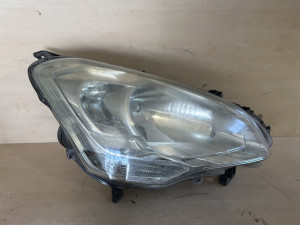 Citroen Berlingo 2010 - desni far 17241
