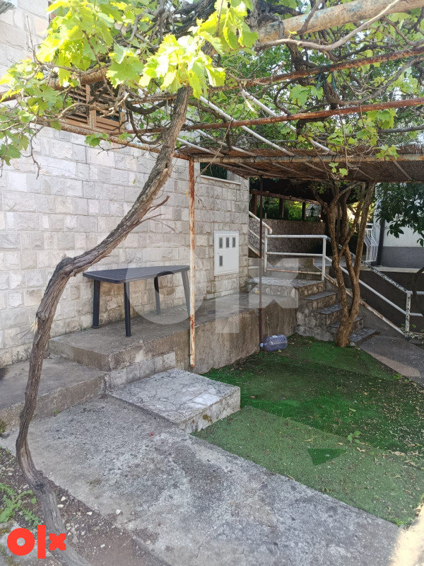 Apartman u Neumu 33m2 + basta 28m2, parking,useljiv