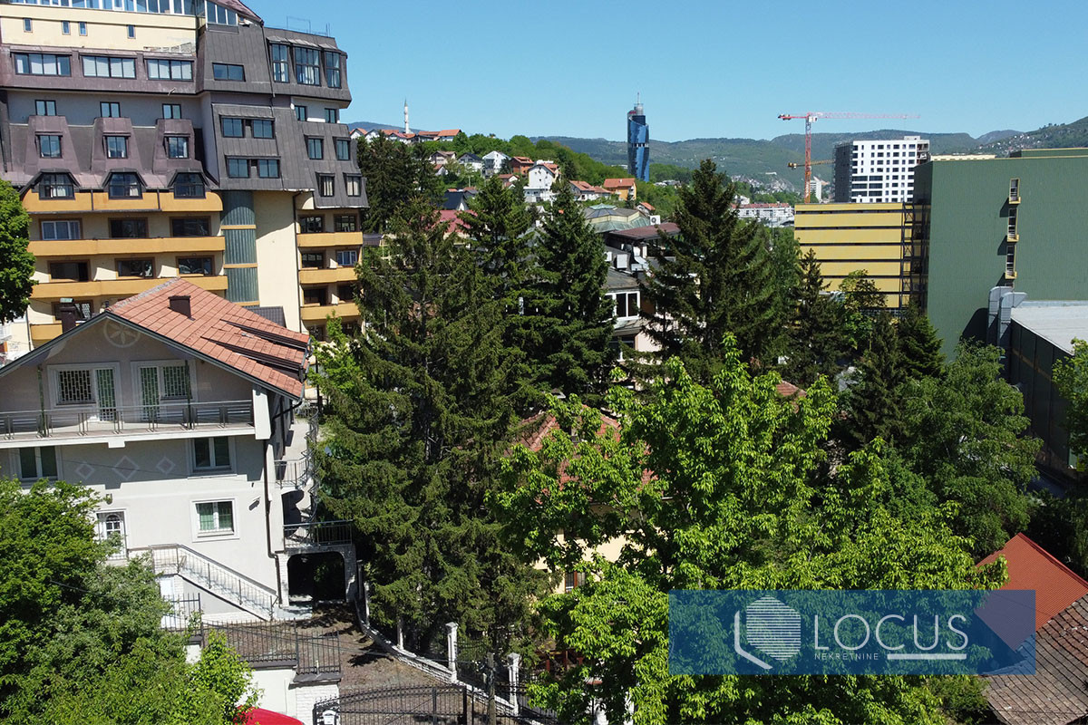 LOCUS: Atraktivna kuća 500m2, ul. Drinska, Pofalići 2