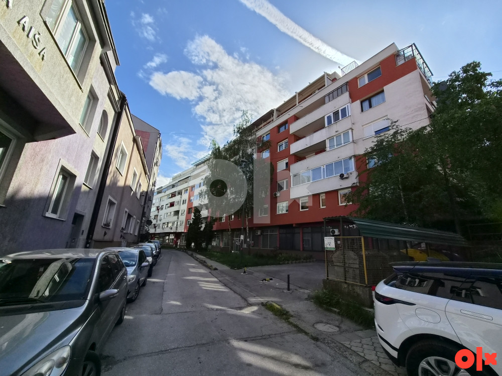 CAPITAL/ Trosoban stan Kovačići kod OHR-a/ 90m2/ 1.sprat