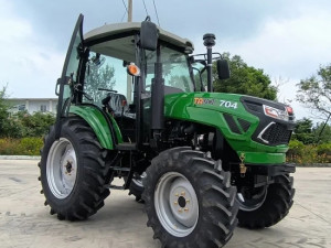 TAVOL 704 TRAKTOR 70 KS SA RADIJALNIM GUMAMA