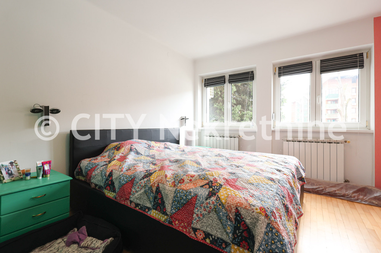 Trosoban adaptiran stan - Centar - Marijin Dvor - 83 m2 (55 m2) 10