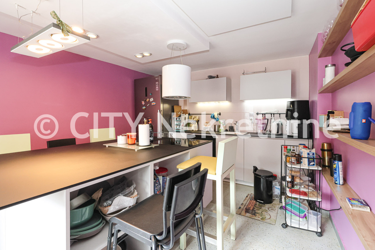Trosoban adaptiran stan - Centar - Marijin Dvor - 83 m2 (55 m2) 20