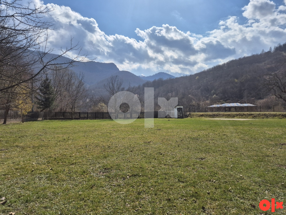 Vikendica sa zemljištem, 108 m2, 3000 m2, Prača 17