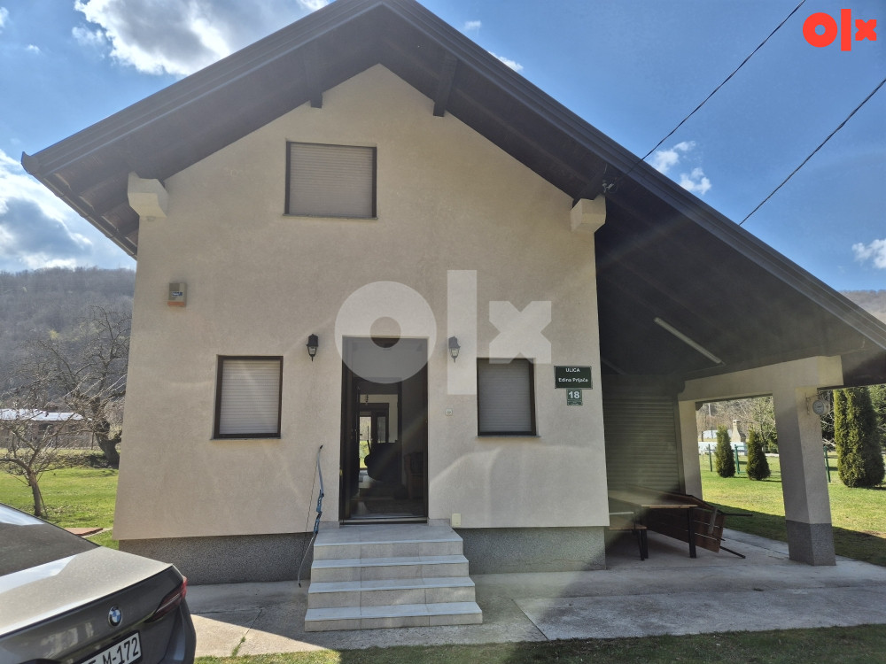Vikendica sa zemljištem, 108 m2, 3000 m2, Prača 24