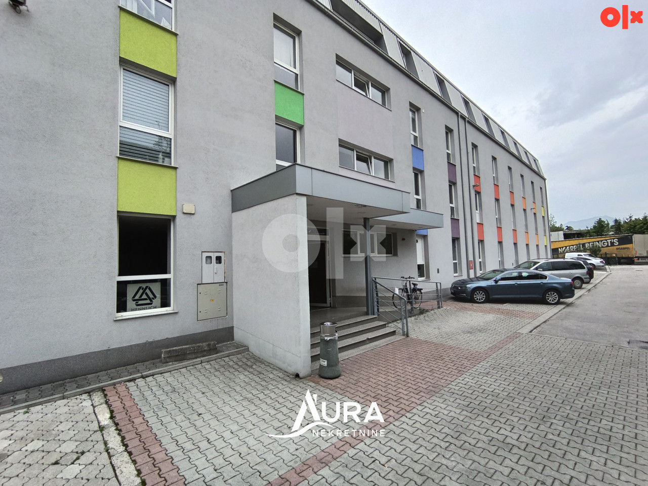 AURA/ Kancelarija 40m2 / Stup, Ilidža 3