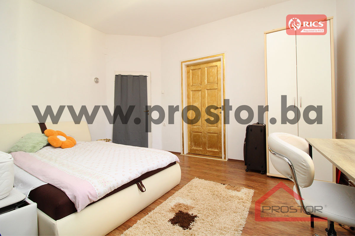 PROSTOR prodaje: Trosoban stan, Baščaršija 6