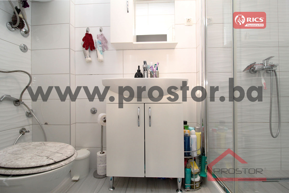 PROSTOR prodaje: Trosoban stan, Baščaršija 13