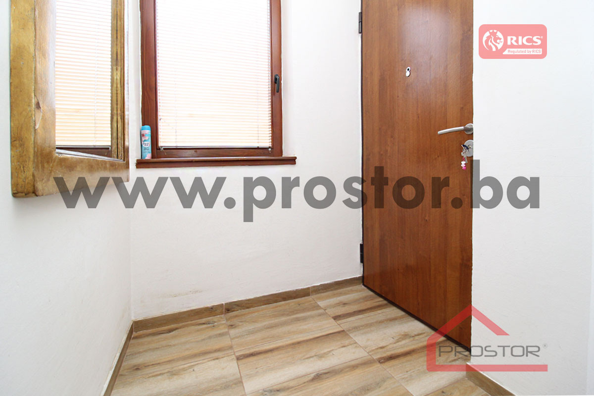 PROSTOR prodaje: Trosoban stan, Baščaršija 17