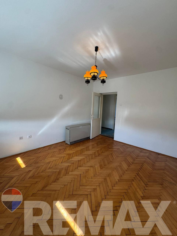 Trosoban stan 80m2 sa garažom, parkingom i ostavom |  Nova Varoš 7