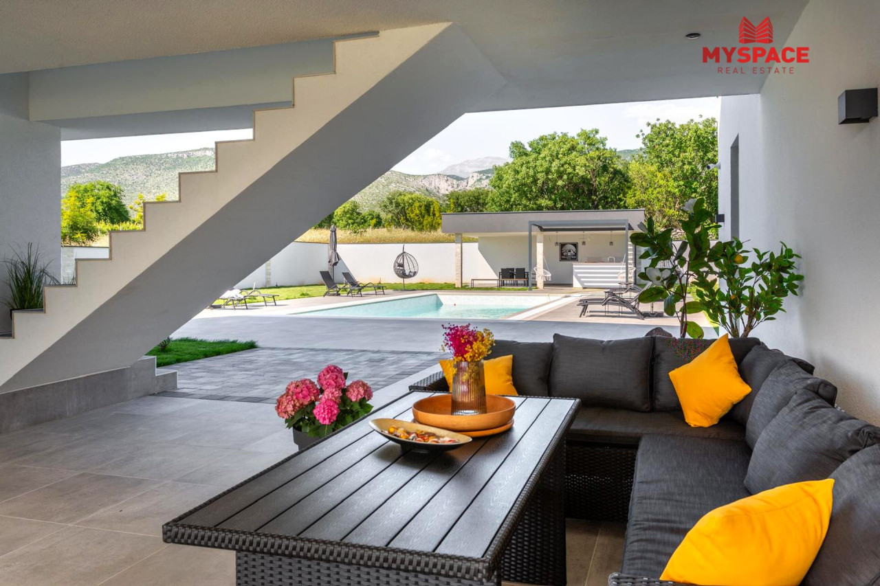 MY SPACE/ LUX Vila sa bazenom/ Blagaj/ 550 m2 20